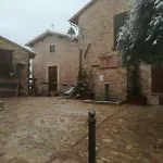 La Scuola Del Castello Localita San Giovanni Spello شقة *