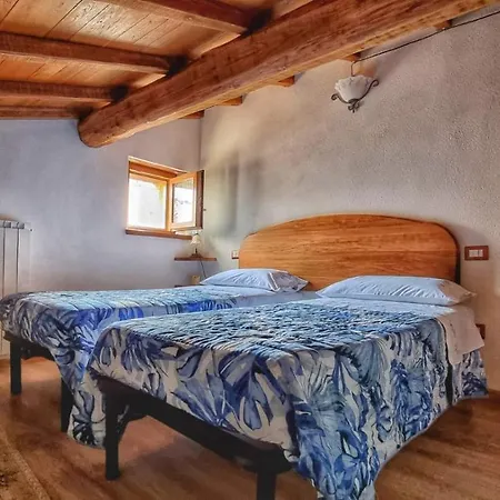 La Scuola Del Castello Localita San Giovanni Spello * San Giovanni (Perugia)