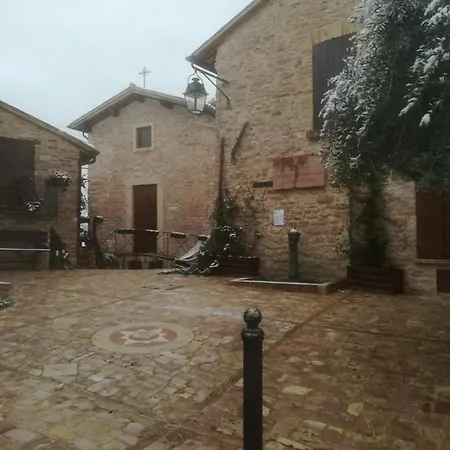 La Scuola Del Castello Localita San Giovanni Spello Lejlighed *